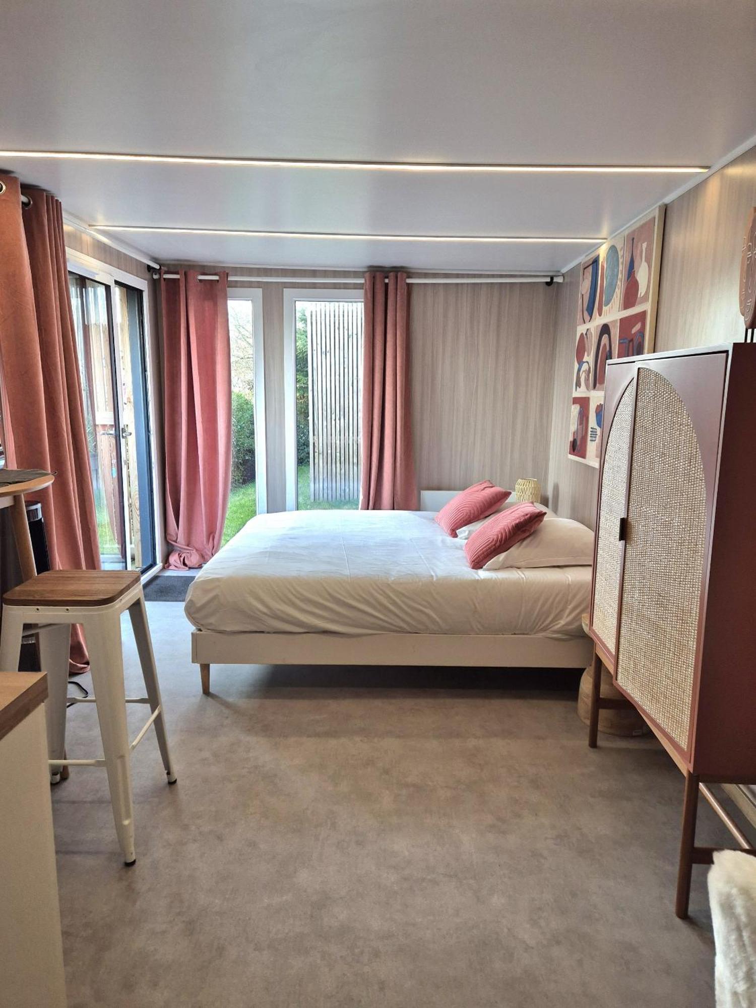 Hotel Des Argousiers アンブレウーズ エクステリア 写真
